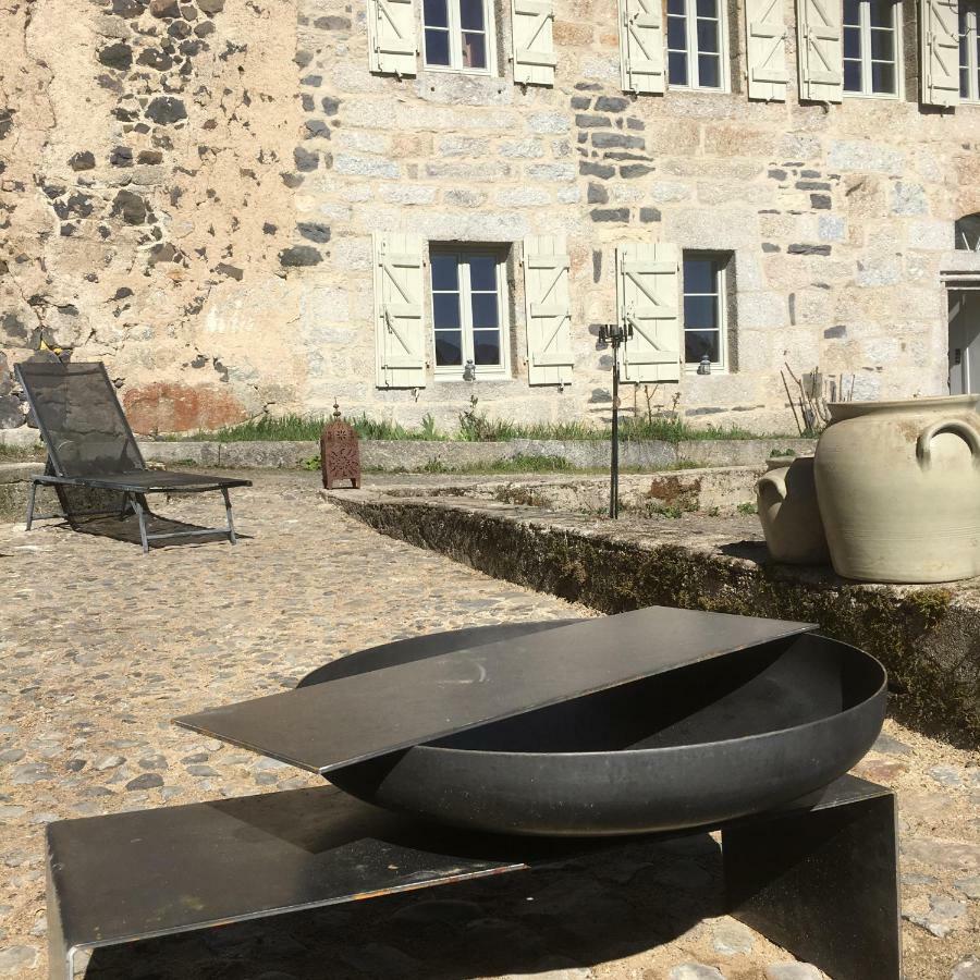 LA CURE grande maison de charme de 2 a 14 personnes Saint-Urcize Eksteriør bilde