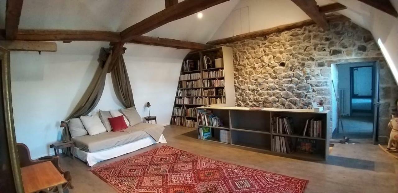 LA CURE grande maison de charme de 2 a 14 personnes Saint-Urcize Eksteriør bilde